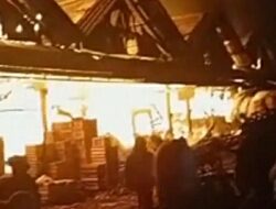 Pasar Induk Caringin Bandung Kebakaran, Api Hanguskan Los 9