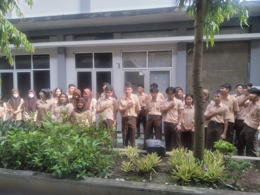 Heningkan Cipta Serentak
