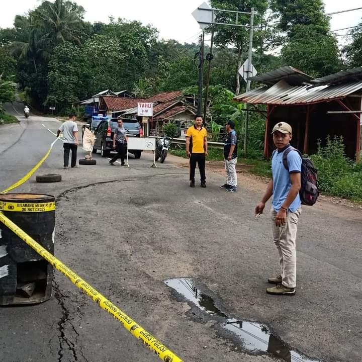 Jalan Sumedang-Wado ambles
