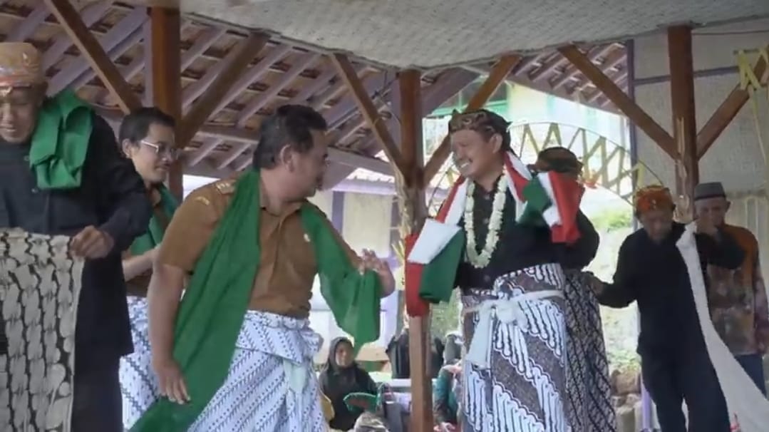 upacara adat ngalaksa Rancakalong