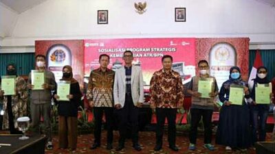 Guru di Kabupaten Bandung Apresiasi Program PTSL dari Pemerintah