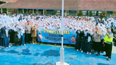 Police Goes to School