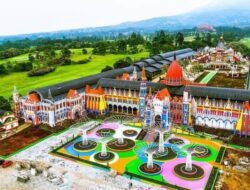 Biang Lala Setinggi 30 Meter dan Perosotan Rainbow 80 Meter Jadi Ikon Jans Park di Sumedang