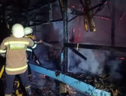 Rumah di Sumedang Terbakar, Pemilik Rumah Alami Luka Bakar