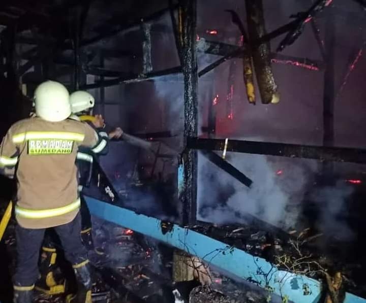 Rumah di Sumedang Terbakar