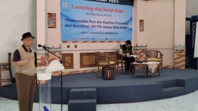 Prof Bagir Manan Luncurkan Buku Problematika Pers dan Kualitas Demokrasi