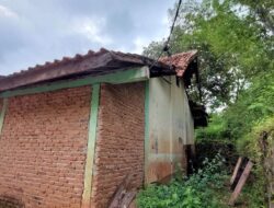 Menghawatirkan, Gedung SD Negeri di Sumedang Ini Sudah Lapuk dan Rusak