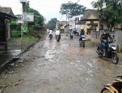 Anggota DPRD Sumedang Soroti Masih Rusaknya Jalan Cimanggung-Sindulang