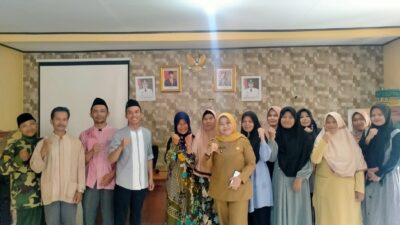 Guru Ngaji di Desa Karangheuleut Sumedang Sumringah Terima Insentif