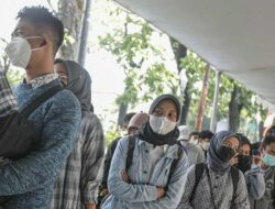 Ribuan Pencari Kerja Serbu Job Fair dari IKA Unpad di Graha Manggala Siliwangi