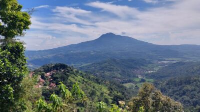 Menelisik Asal Usul Puncak Manik Sumedang Part 2