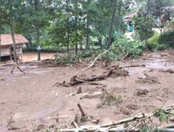 Tak Hanya di Cisurupan, Korban Terdampak Banjir Bandang di Sumedang Terdapat Juga di Cimuncang