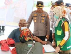 Periksa Kelayakan Bus Wisata, Polisi Gelar Ramp Check di Exit Tol Soroja