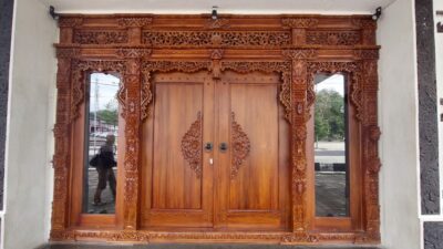 Ornamen Pintu Disparbudpora Sumedang