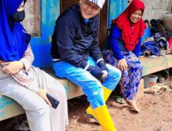 Pastikan Warga Miskin Terima Bansos dan Kesehatan Gratis, Legislator di Sumedang Blusukan ke Daerah Terpencil