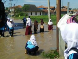 Jadi Langganan Banjir, Warga Desa Cihanjuang Sumedang Butuh Perhatian Serius Bukan Beras