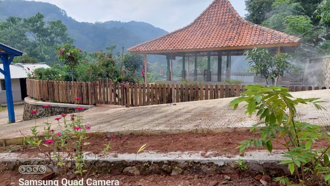 Pendopo di Desa Bangbayang