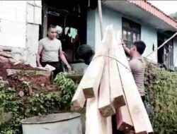 Gercep! Polresta Bandung Kirim Bantuan untuk Renovasi Rutilahu di Soreang