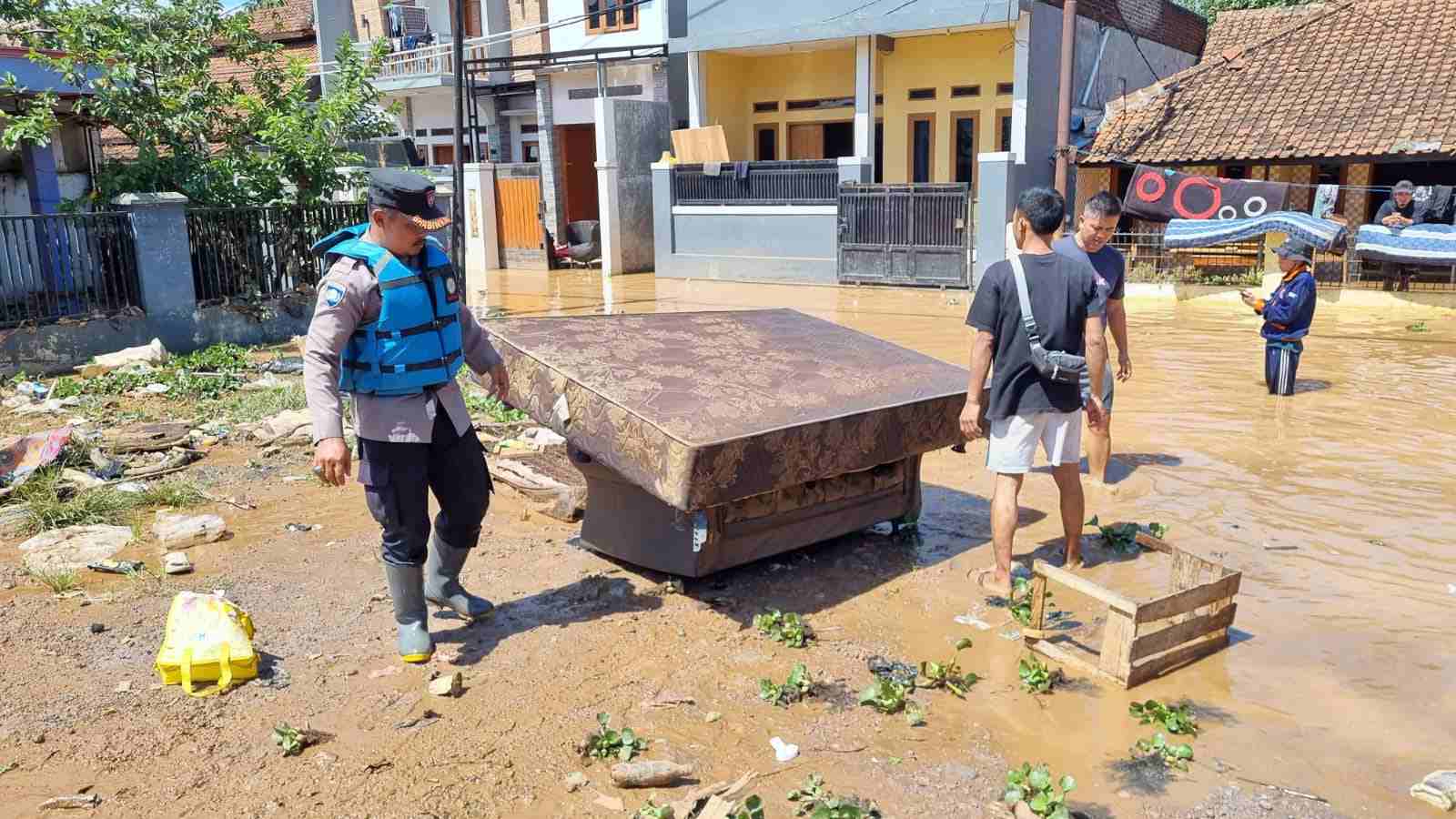 Banjir Desa Cihanjuang
