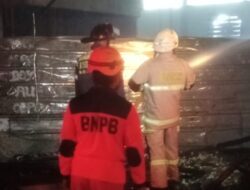 4 Kios di Cipacing Jatinangor Sumedang Hangus Dilalap Api, 3 Mobil Damkar Diterjunkan