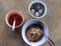 Hobi Makan Bakso? Bakso Yamin Pandesan di Sumedang Ini Dijamin Bisa Bikin Nagih