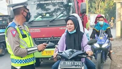 Pelanggar Lalu Lintas