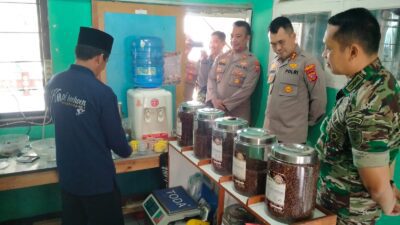 Petani Tani Kopi di Sumedang Mengeluh, Begini Respon Kapolres