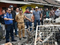Cek TKP Kebakaran Puluhan Rumah di Margahayu, Ini Instruksi Bupati Bandung