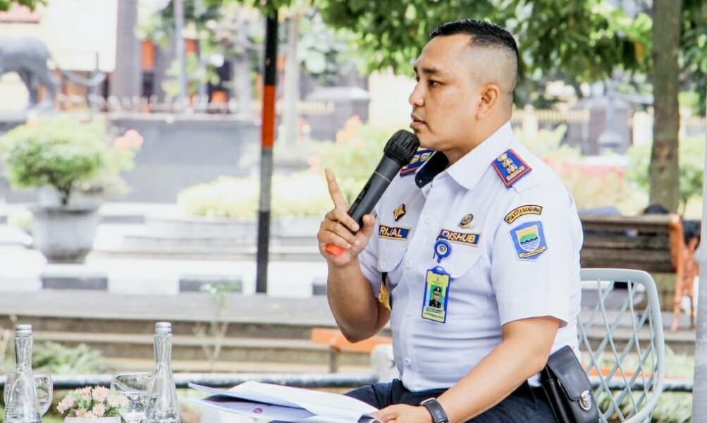 Lampu merah terlama di Indonesia
