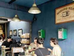 Warung Kopi Imah Babaturan, Tempat Makan Hits di Bandung Berkonsep Nyeleneh