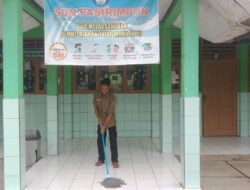 22 Tahun Mengabdi Nasib Penjaga Sekolah di Sumedang Ini Tak Kunjung Diangkat Menjadi ASN