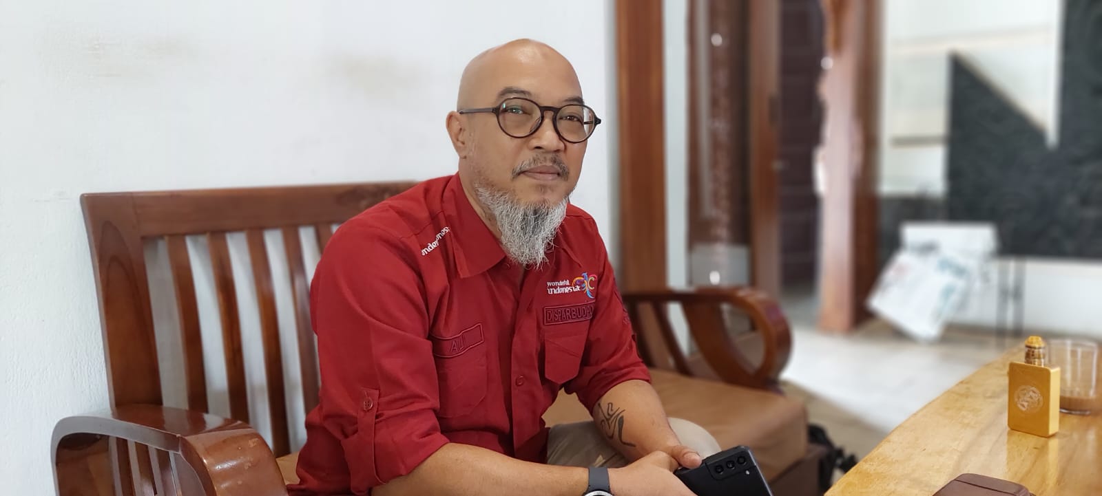 Aplikasi Majalah Digital Parawisata