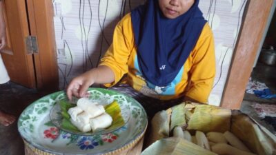 Bahan Baku dan Modal Menjadi Kendala Pembuat Tape Singkong Rumahan di Sumedang