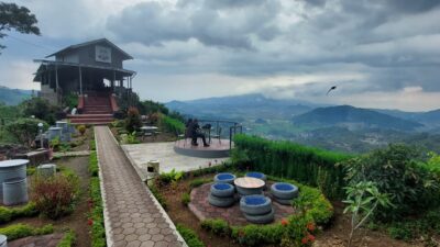 Kedai Kopi Tapal Kuda, Sensasi Ngopi di Ketinggian 600 MDPL di Sumedang