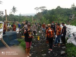 Gerakan Aksi Pungut Sampah di TPS Ilegal Terus Dilakukan Forkopimcam Cimanggung Sumedang