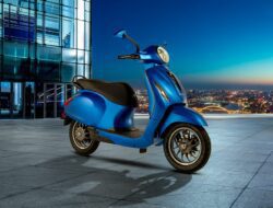 Motor Listrik Bajaj Chetak Hadir dengan Warna Baru