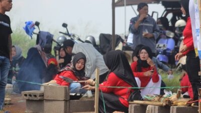 Tradisi Gembrong Liwet