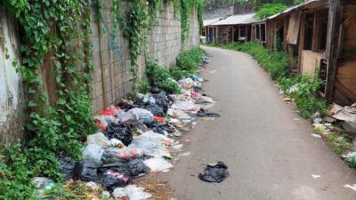 Tak Hanya Kumuh dan Rawan Kejahatan, Kini Eks TPS di Jalan Tampomas Sumedang Ini Dipenuhi Sampah