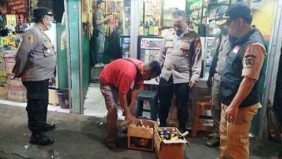 Ramadan Tiba, Ratusan Botol Miras dan Obat Keras Ilegal Disita di Baleendah