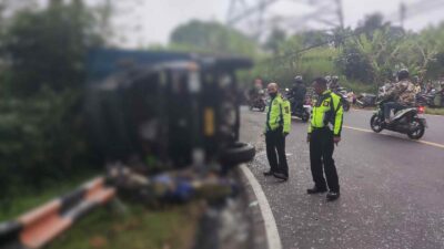 Munggahan Membawa Duka di Sumedang, 4 Motor Dihantam Truk Fuso, Satu Orang Tewas