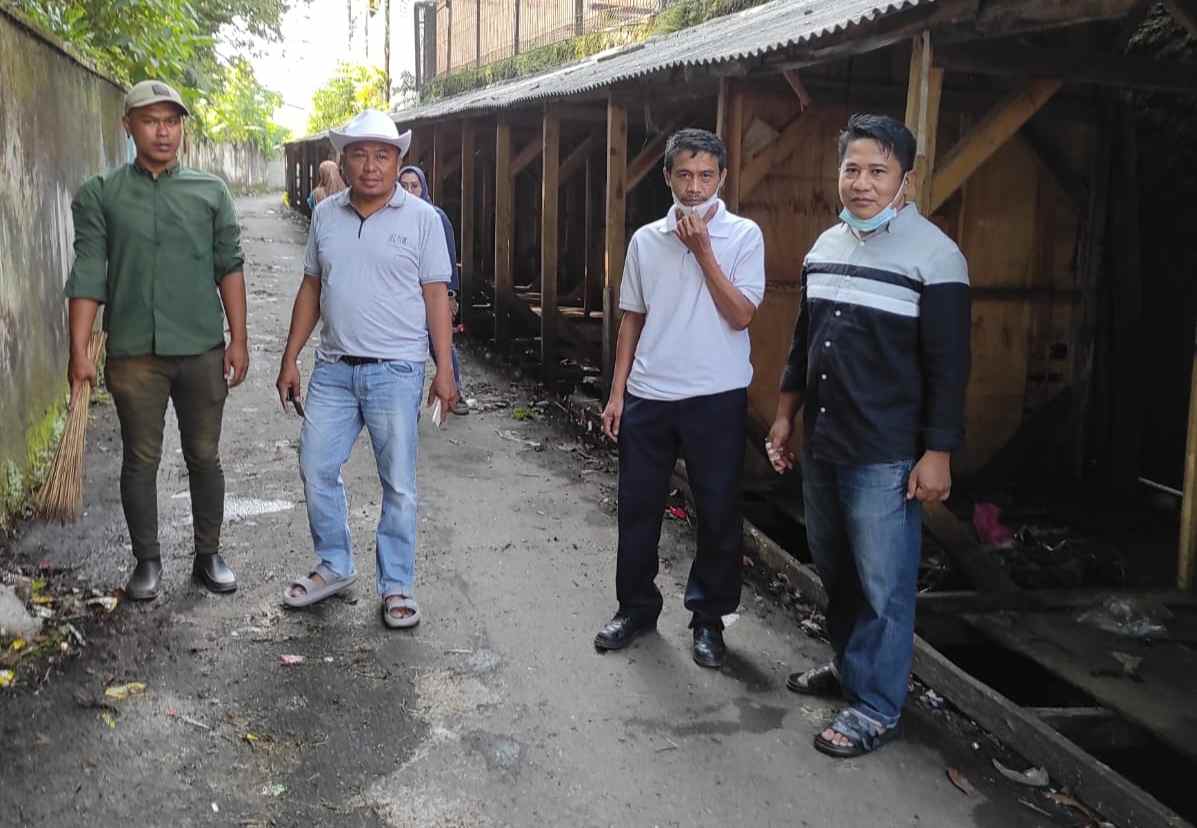 Sampah di jalan