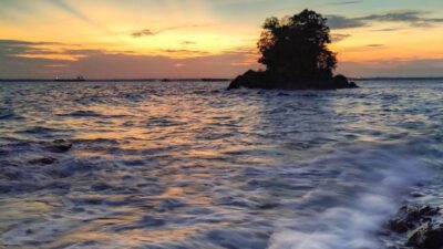 Pantai Melawai Salah Satu Wisata Terkenal yang Ada di Kalimantan Timur dengan Keindahan Luar Biasa