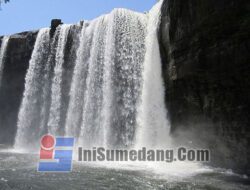 Air Terjun Riam Merasap: Keindahan Alam Kalimantan Barat yang Menakjubkan