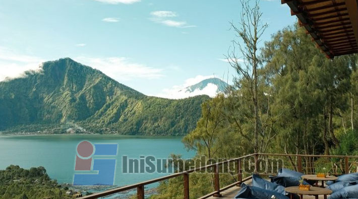 Bukit Batu Dinding Kalimantan