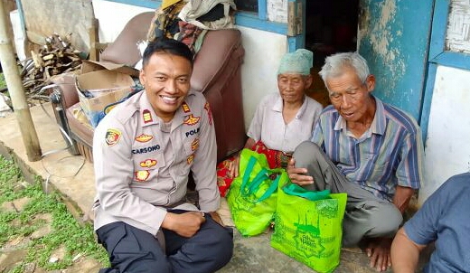 bantu warga kurang mampu