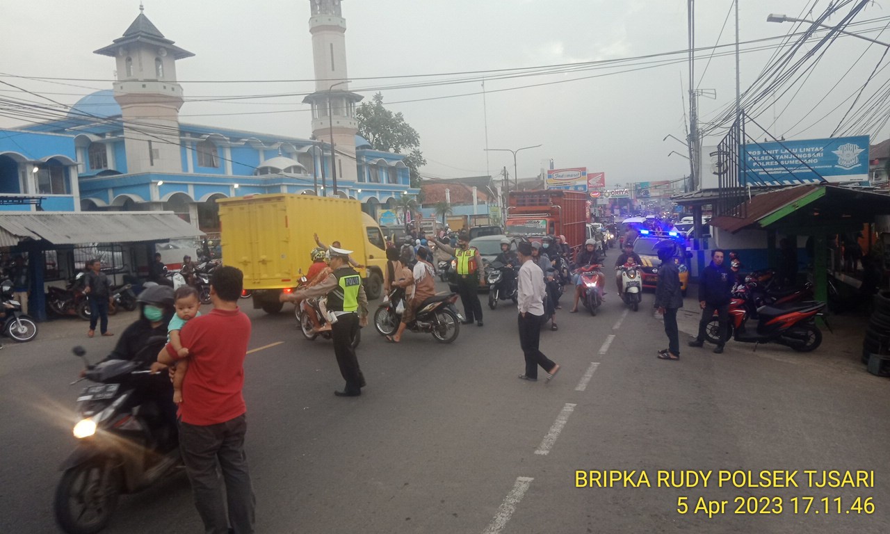 Patroli Ngabuburit Polsek Tanjungsari