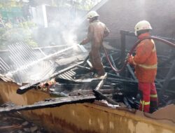 Berawal dari Bakar Sampah, Rumah Milik Mamat di Sumedang Ludes Terbakar