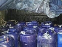 Polisi Bongkar Pengiriman Ratusan Liter Miras Ilegal di Kertasari