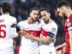 Manchester United dan Tottenham Hotspur Amati Orkun Kokcu dan Santiago Gimenez dari Feyenoord