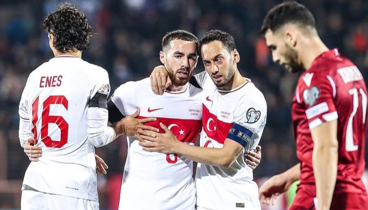 Manchester United dan Tottenham Hotspur Amati Orkun Kokcu dan Santiago Gimenez